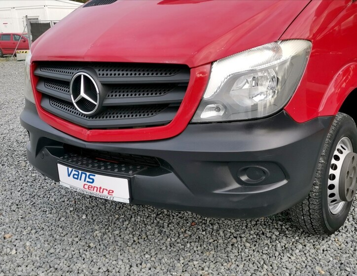 Mercedes-Benz Sprinter 18
