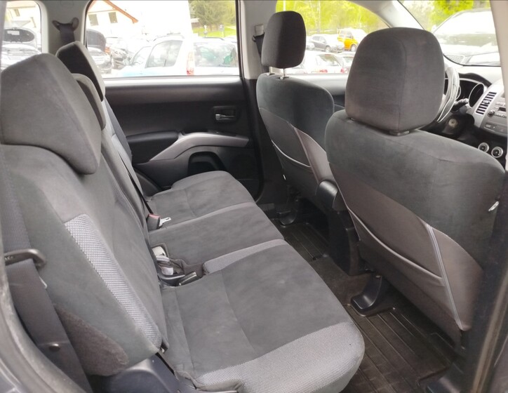 Mitsubishi Outlander 22
