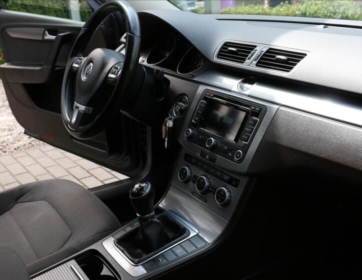 Volkswagen Passat 32