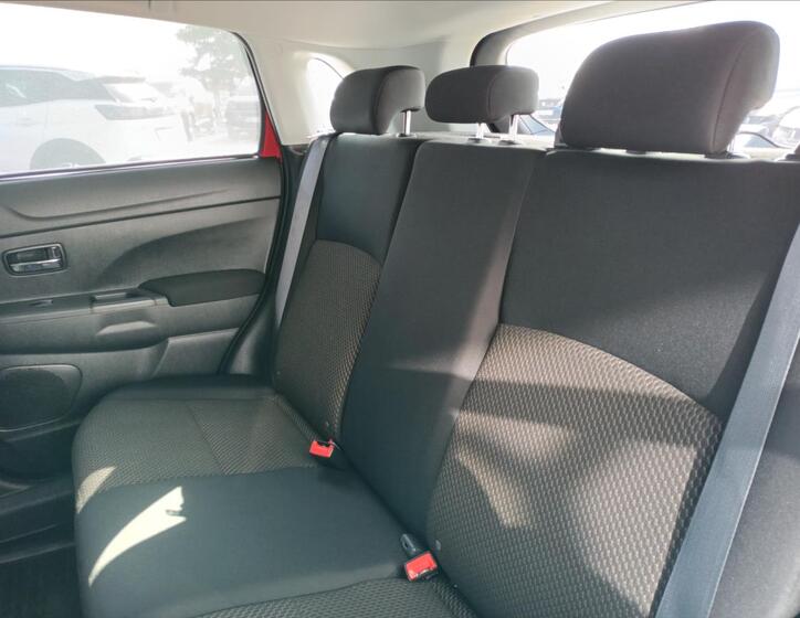 Mitsubishi ASX 5