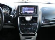Chrysler Town & Country 23