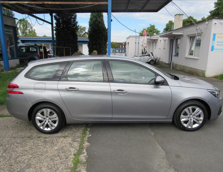 Peugeot 308 8