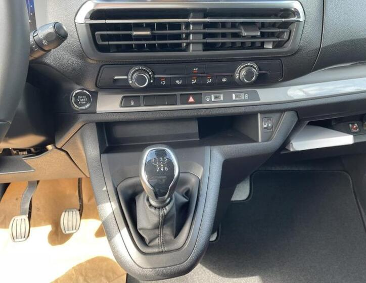 Toyota ProAce Verso 21