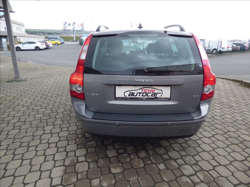 Volvo V50