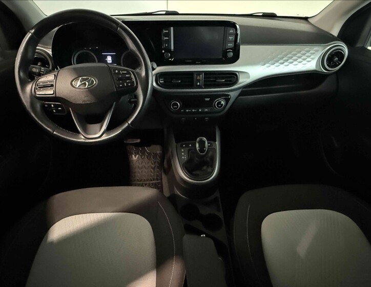 Hyundai i10 9