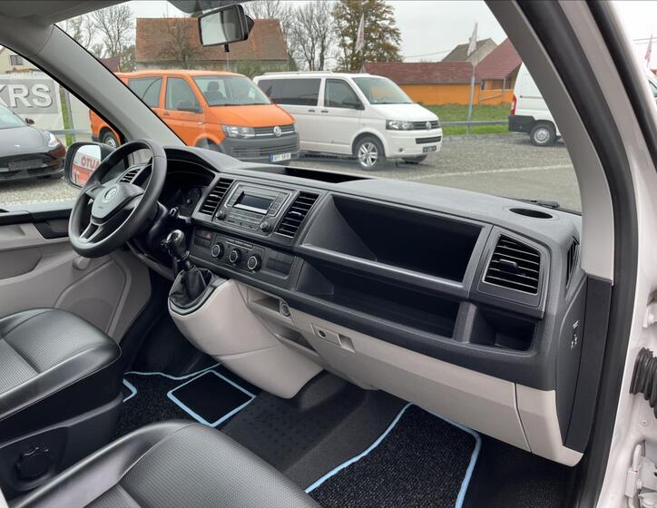 Volkswagen Transporter 19