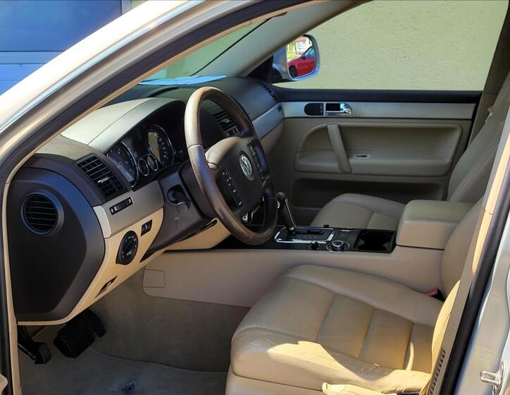 Volkswagen Touareg 23
