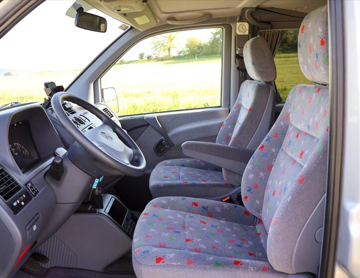 Mercedes-Benz Vito 13
