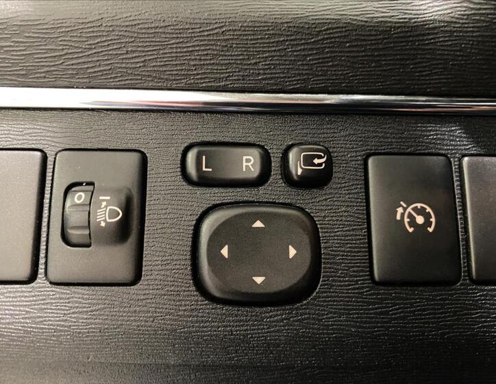 Toyota Avensis 11