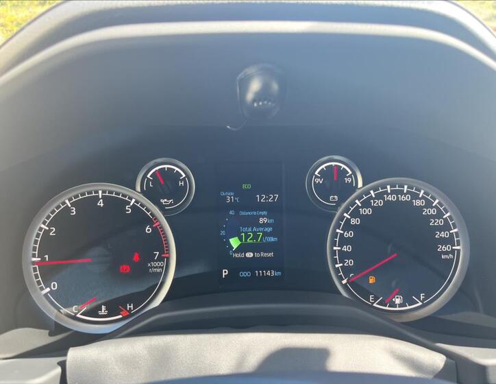 Toyota Land Cruiser 16