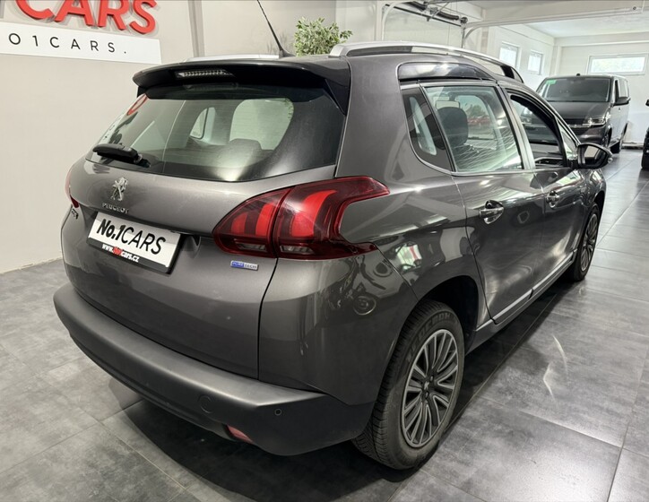 Peugeot 2008 5