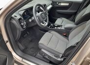 Volvo XC40 11