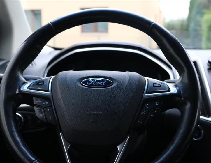 Ford Edge 18