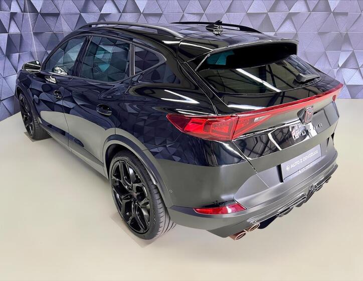 Cupra Formentor 5