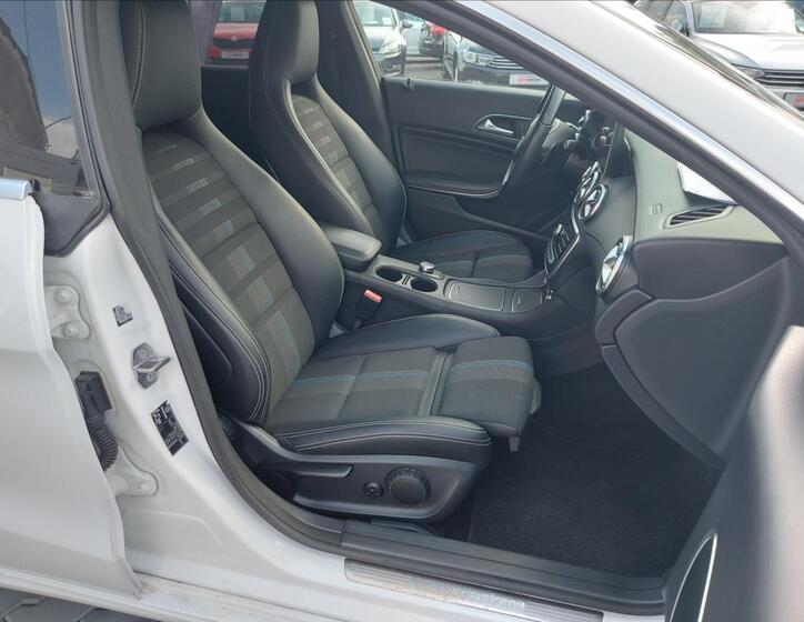Mercedes-Benz CLA 18