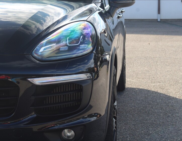 Porsche Cayenne 12