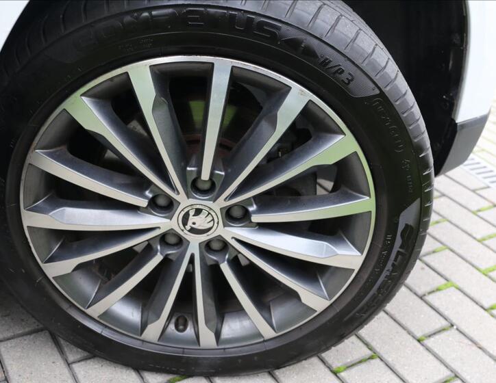 Škoda Karoq 12
