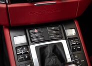 Porsche Macan 16