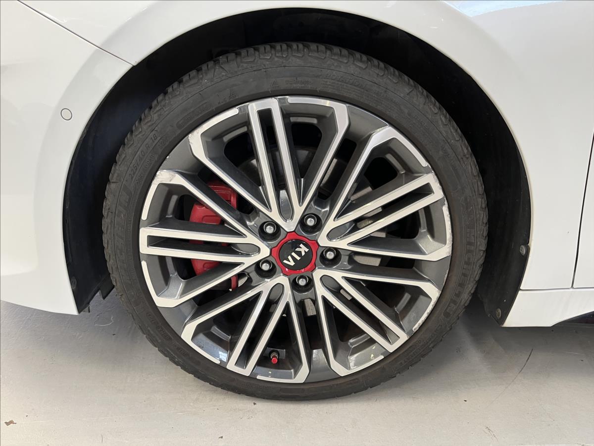 KIA ProCeed