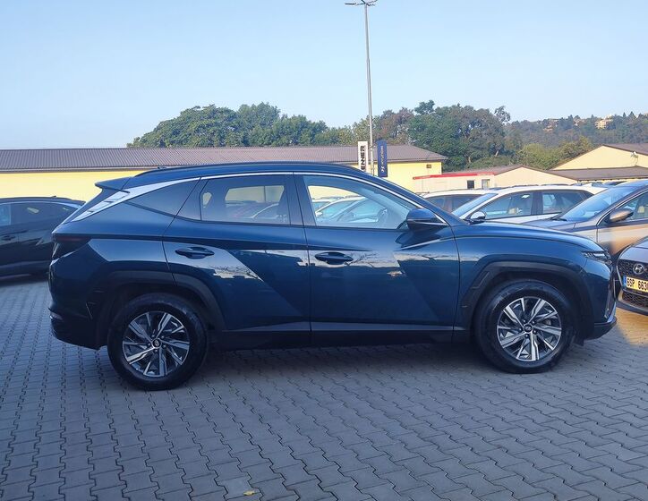 Hyundai Tucson 4