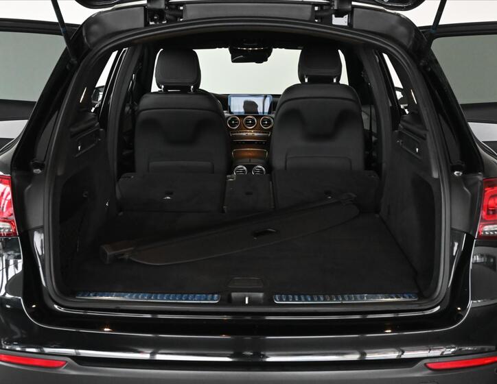 Mercedes-Benz GLC 7