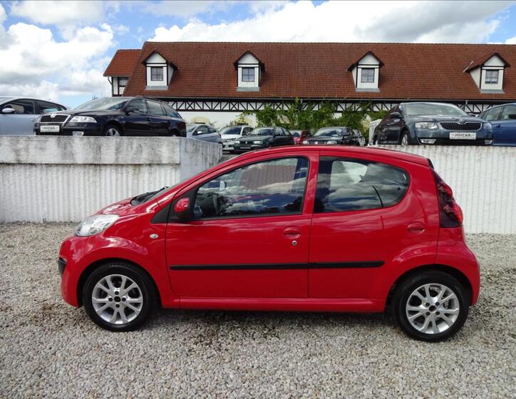 Peugeot 107 4