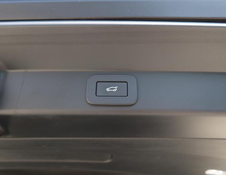 Land Rover Range Rover Sport 11