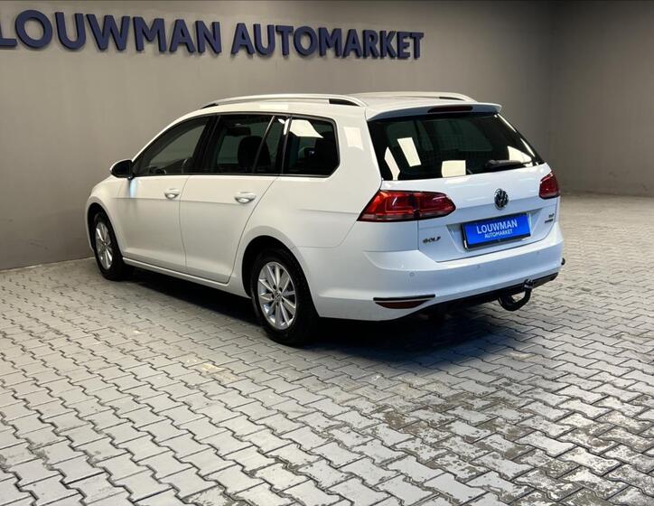 Volkswagen Golf 15