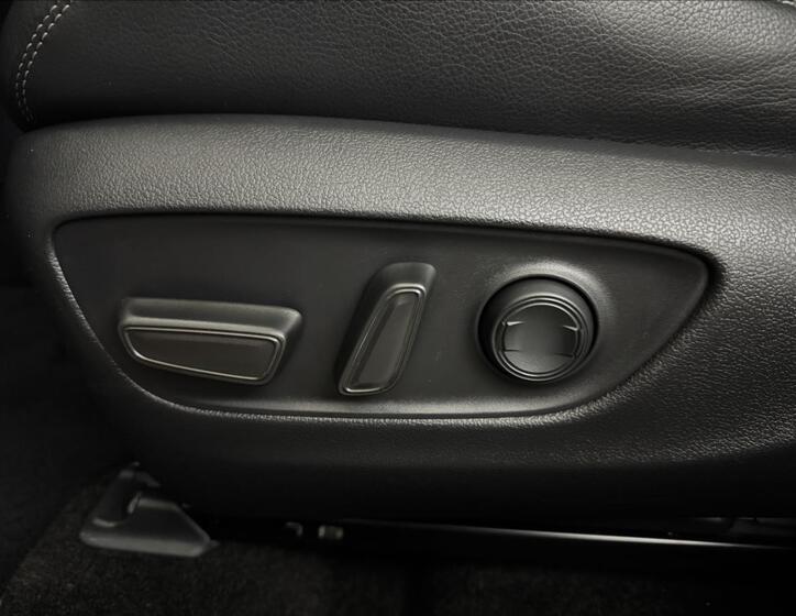 Toyota RAV4 36