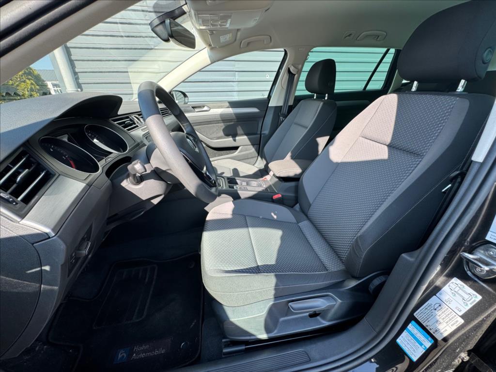 Volkswagen Passat 11