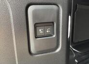 Land Rover Defender 32