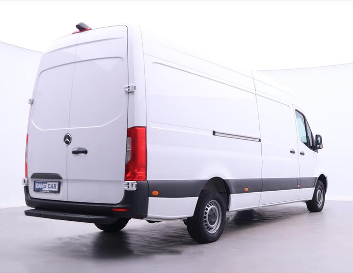 Mercedes-Benz Sprinter 7