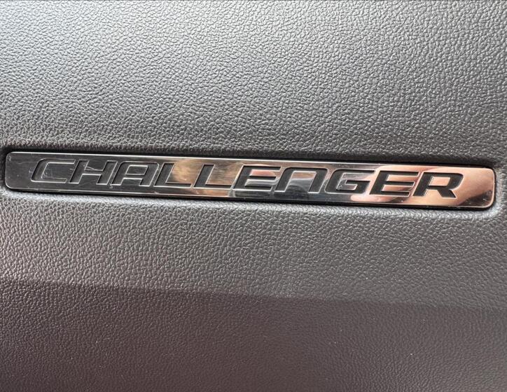 Dodge Challenger 49