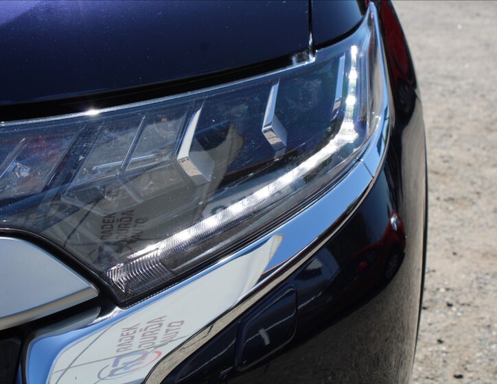 Mitsubishi Outlander 31