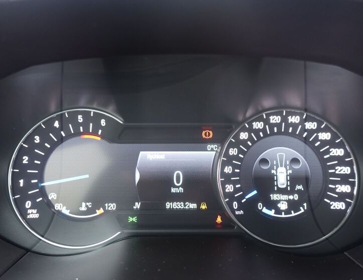 Ford S-MAX 11