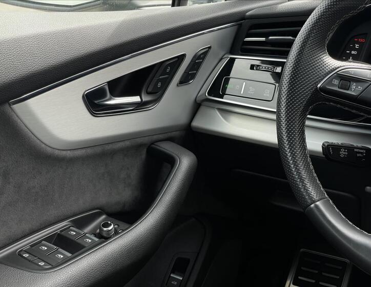Audi Q7 15
