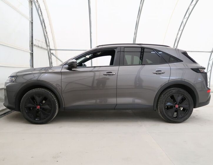 DS Automobiles DS7 Crossback 9