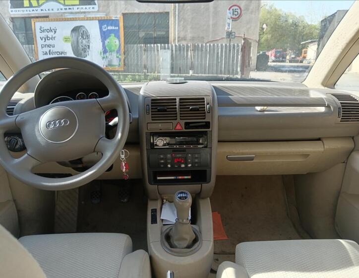Audi A2 15