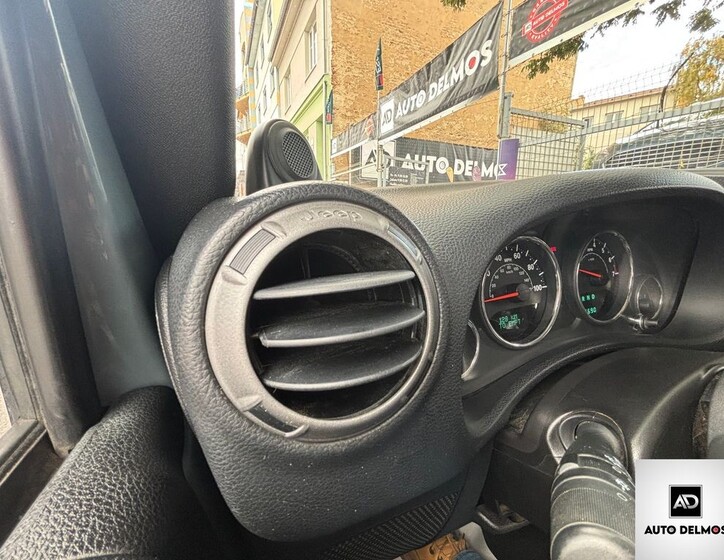 Jeep Wrangler 40