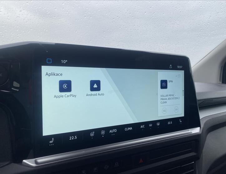 Volkswagen Caravelle 12