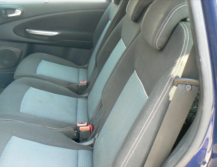 Ford S-MAX 18