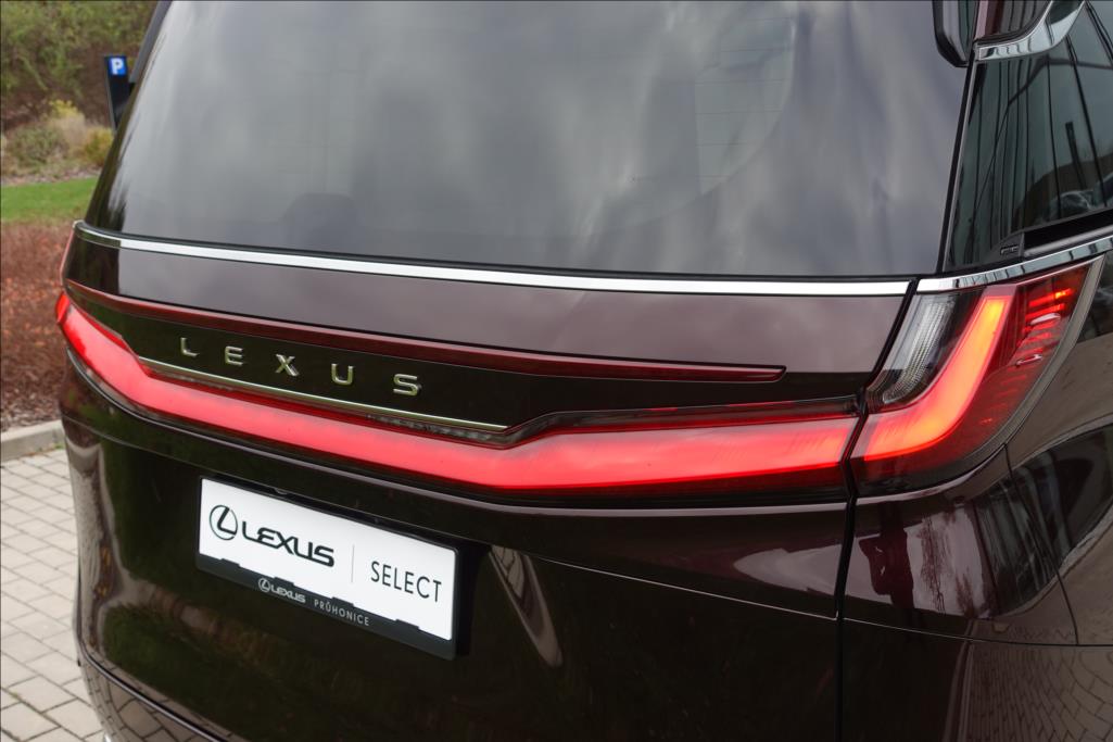 Lexus LM 350h