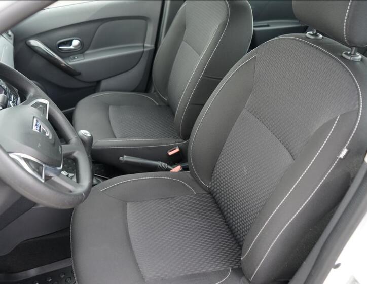 Dacia Logan 9