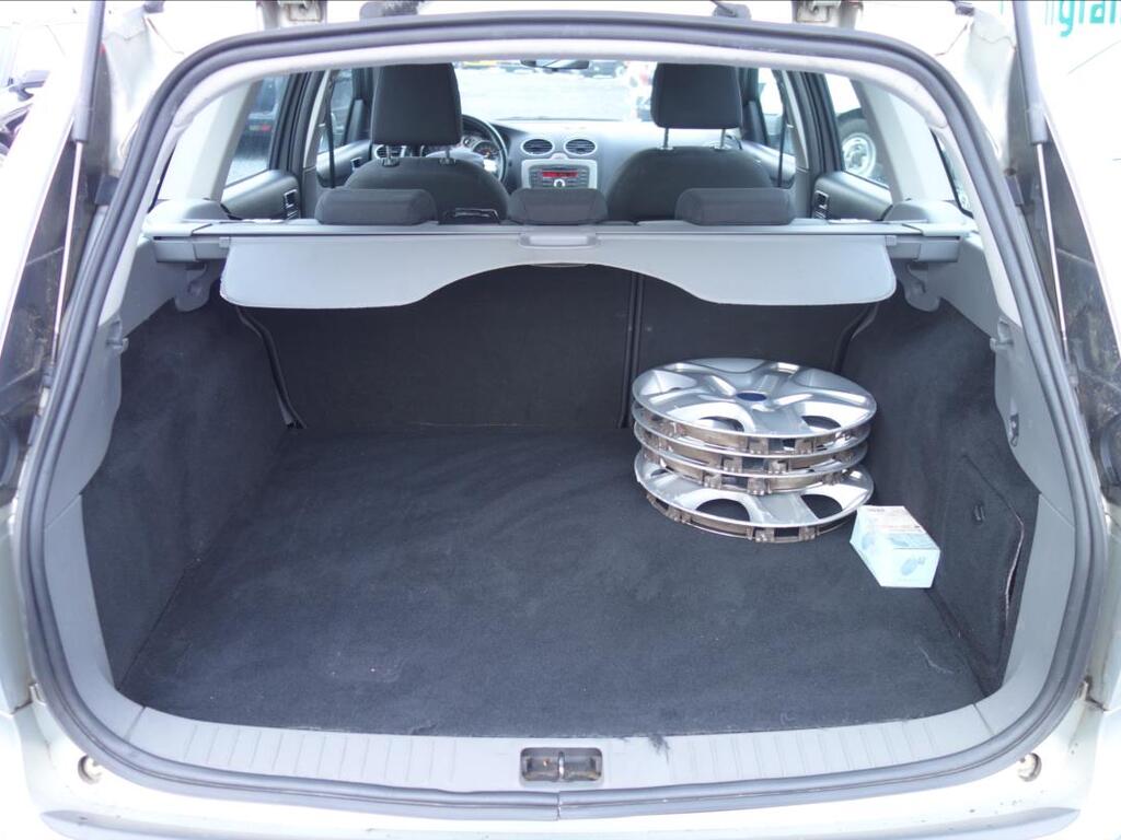Ford Focus 14