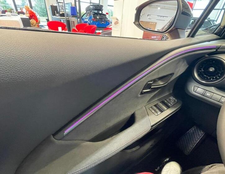 Toyota C-HR 28