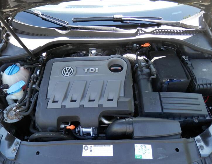 Volkswagen Golf 28