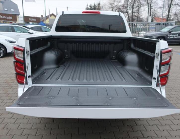 Isuzu D-Max 39