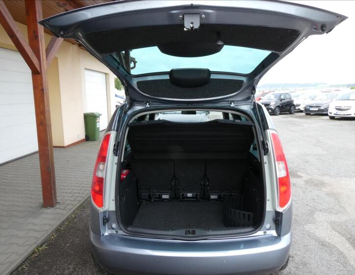 Škoda Roomster 23