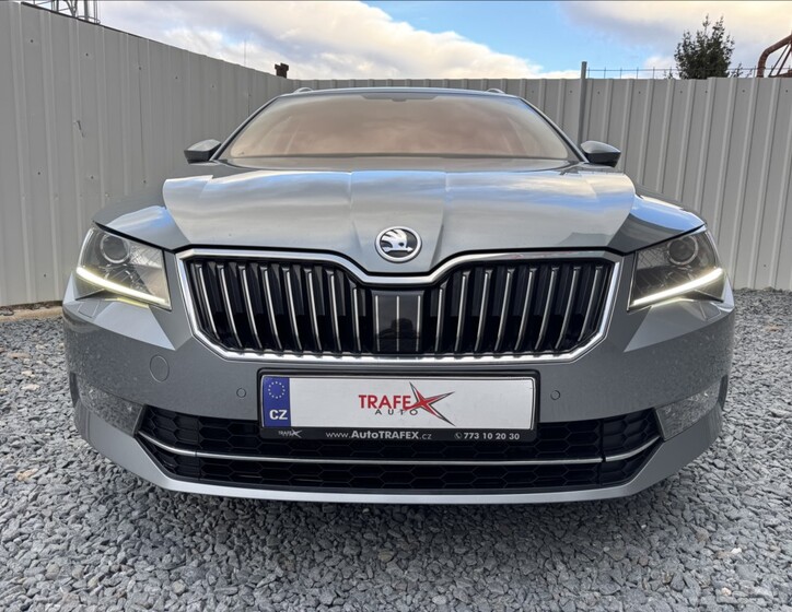 Škoda Superb 2