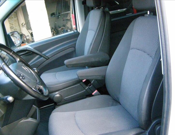 Mercedes-Benz Vito 17